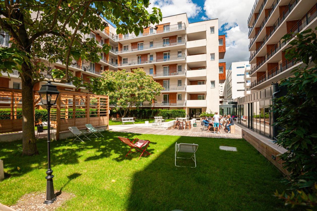 Hostel Le Hueb Grenoble Exterior photo