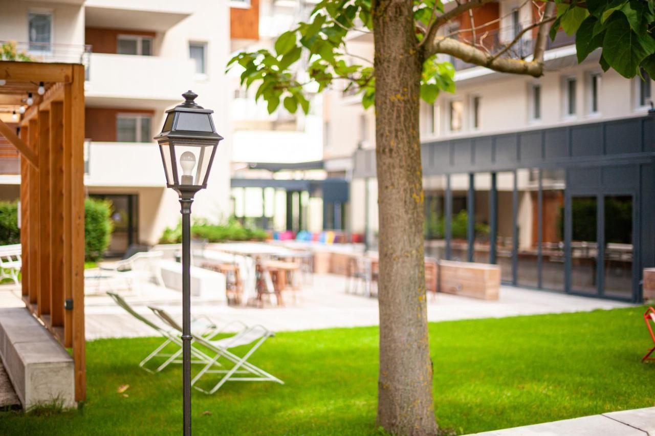 Hostel Le Hueb Grenoble Exterior photo